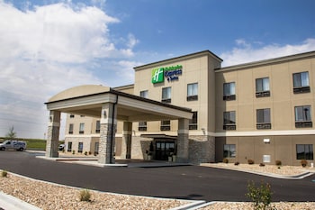 Holiday Inn Express & Suites Sikeston Southwest By Ihg,New Madrid>>Miner,3 star