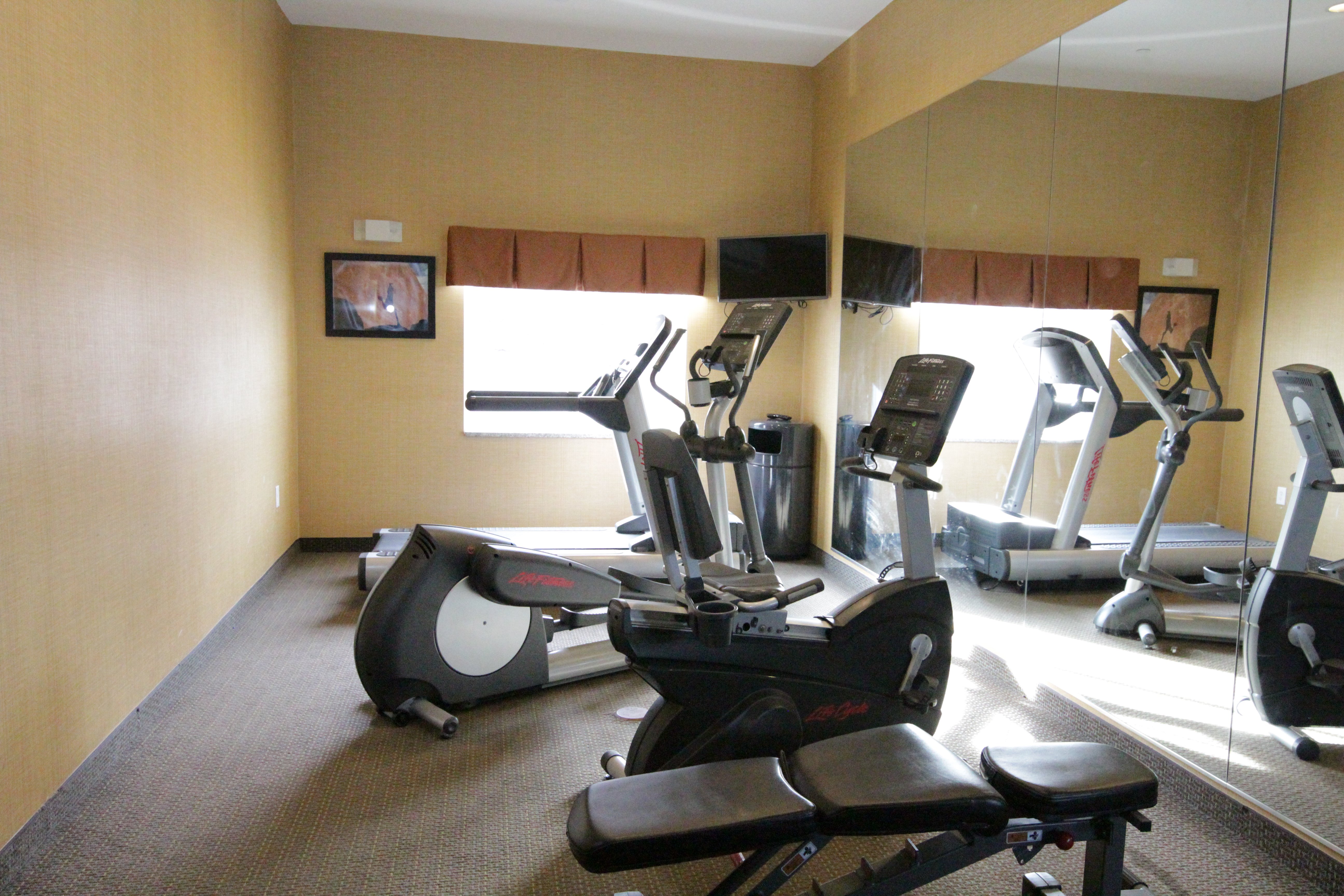 holiday inn express and suites montgomery by ihg