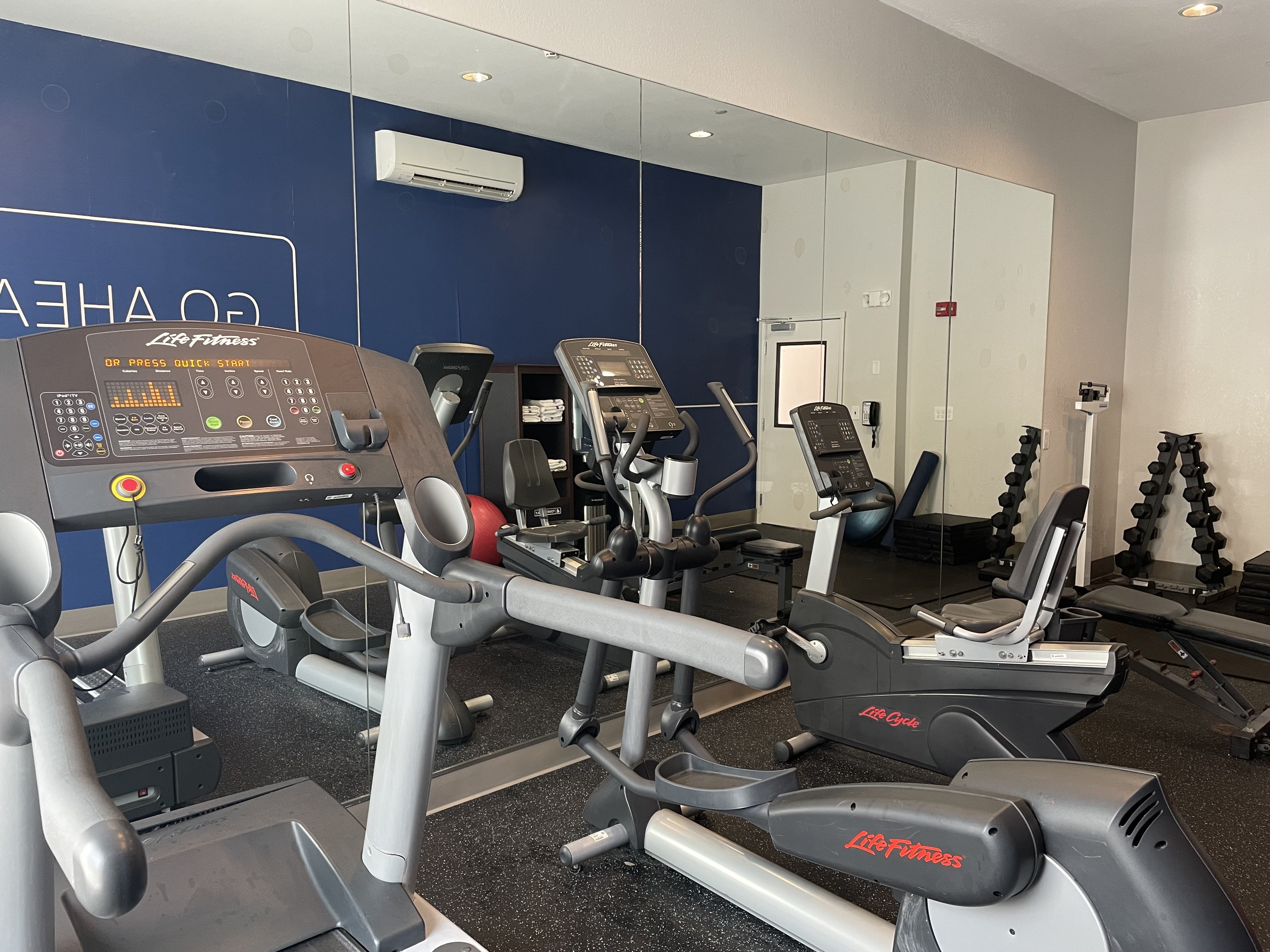 holiday inn express and suites montgomery by ihg