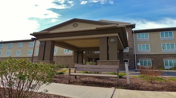 Holiday Inn Express & Suites Montgomery By Ihg,New York>>Montgomery,3 star