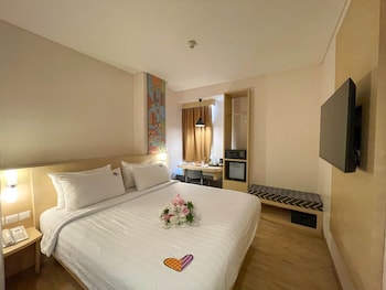 maxonehotels premier melawai