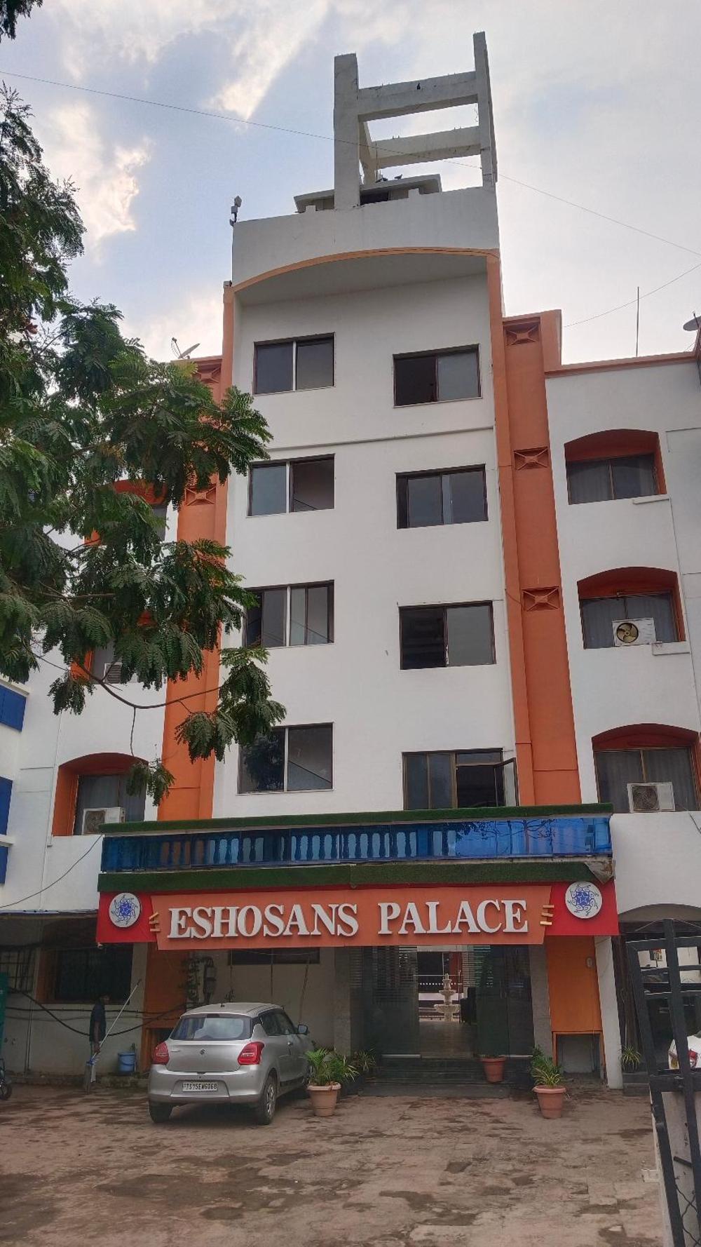 kiara eshosans palace