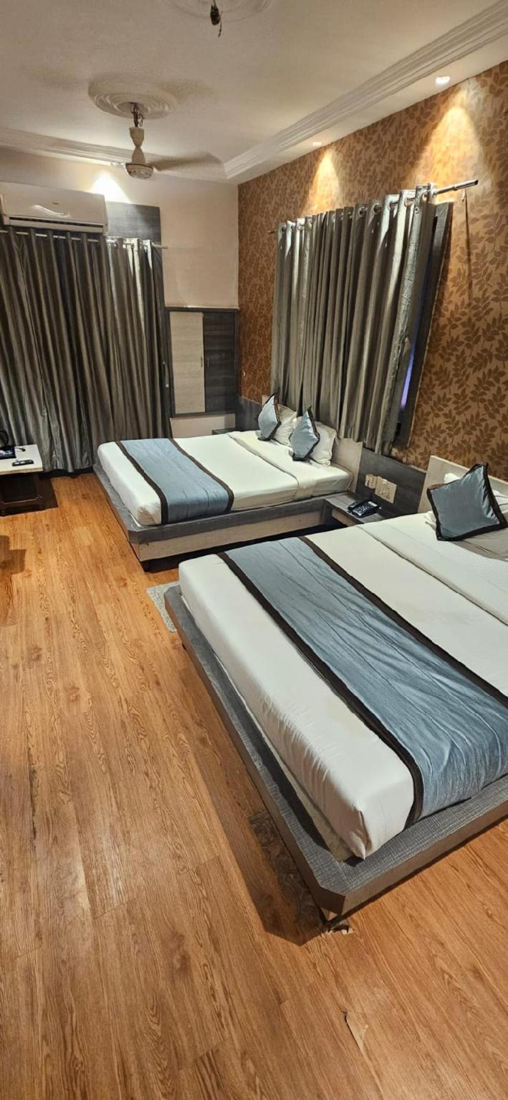 kiara eshosans palace