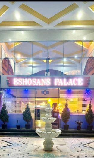 kiara eshosans palace