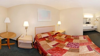 econo lodge franklin