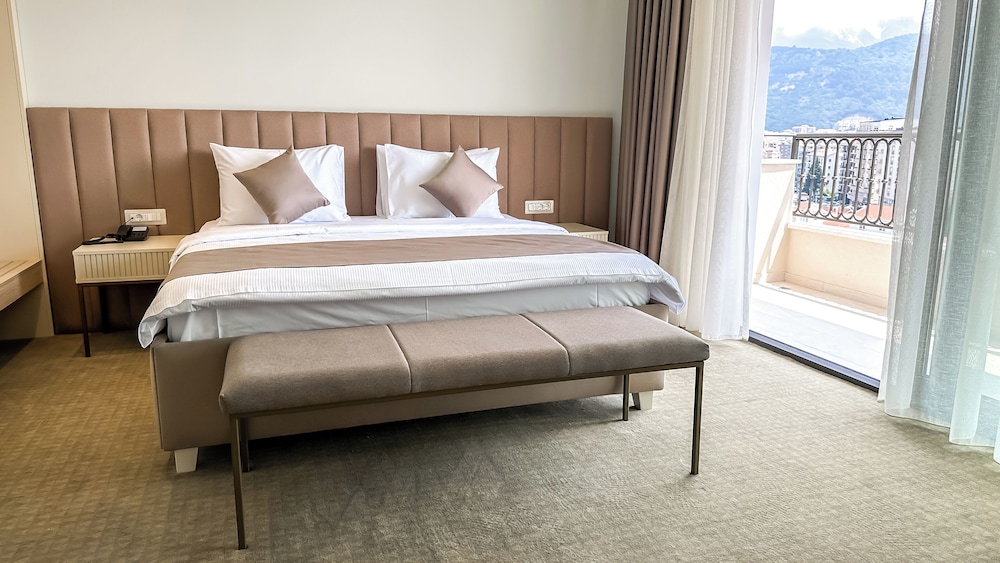 hotel pima budva