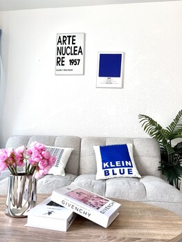 mona lisa pool villa