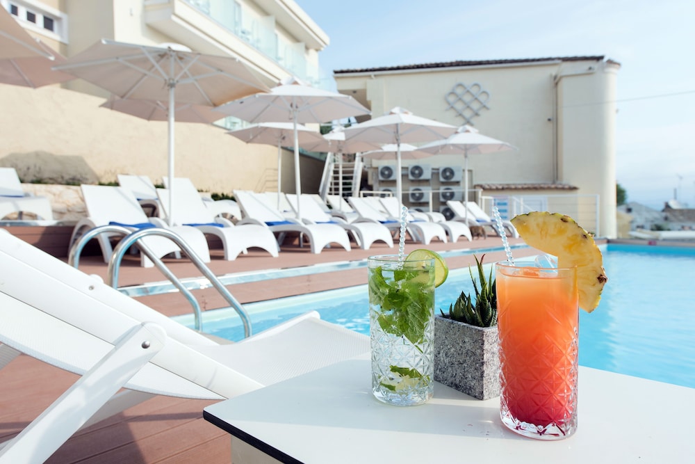 melina bay boutique hotel