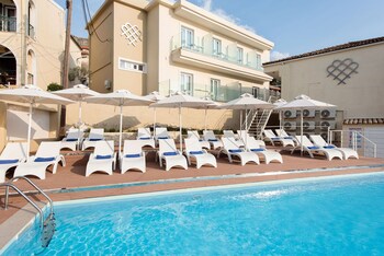 melina bay boutique hotel
