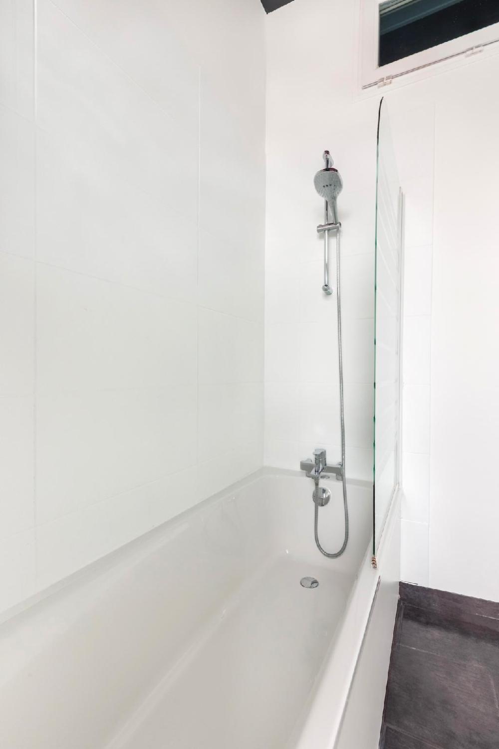 le chat qui dort villa gounod