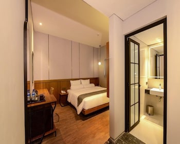 nata azana hotel solo