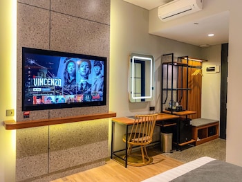 nata azana hotel solo