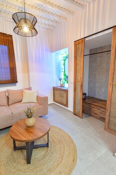 oikia suites mykonos