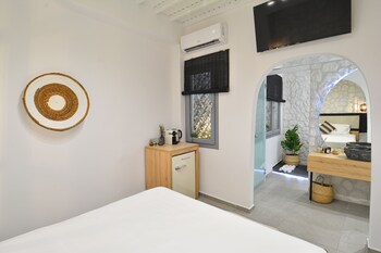 oikia suites mykonos