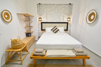 oikia suites mykonos