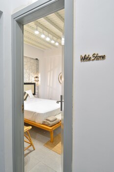 oikia suites mykonos