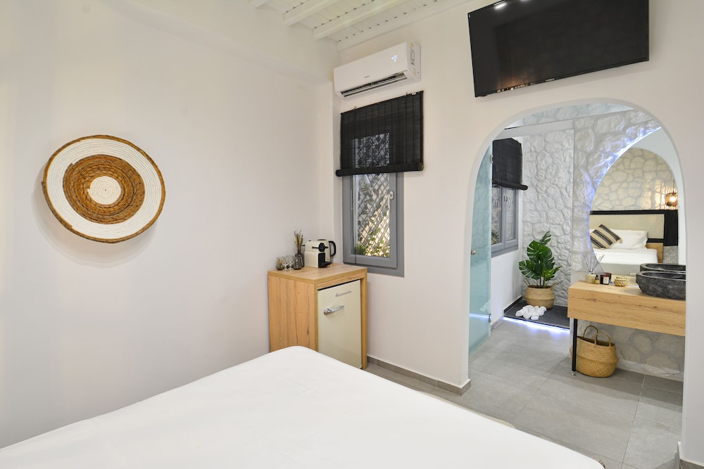 oikia suites mykonos