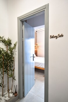 oikia suites mykonos