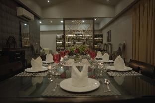 Lm Farms,India>>Takhatpur,2.5 star