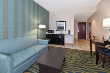 Holiday Inn Express And Suites Southport Oak Islan,Brunswick>>Bolivia,3 star