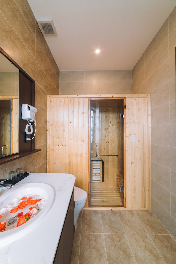 green eco hotel dalat