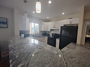 coco palms apartments by lowkl