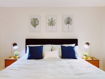 coco palms apartments by lowkl