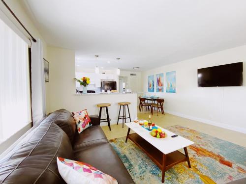 coco palms apartments by lowkl