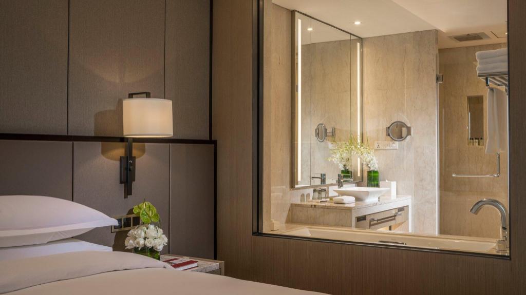 intercontinental wuhan by ihg