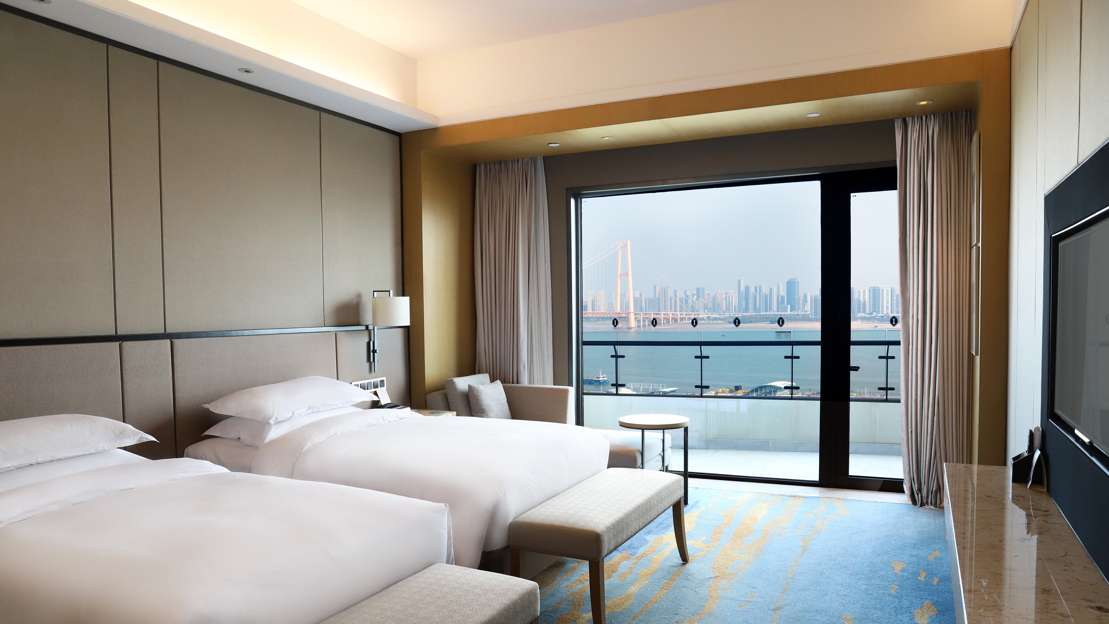 intercontinental wuhan by ihg
