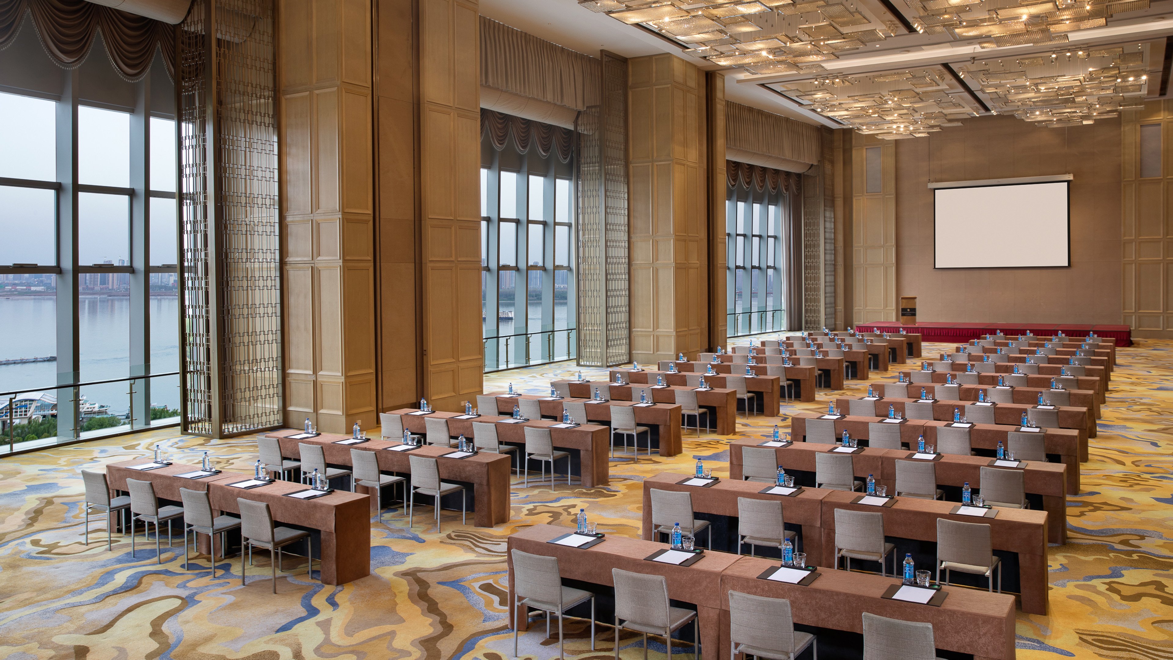intercontinental wuhan by ihg