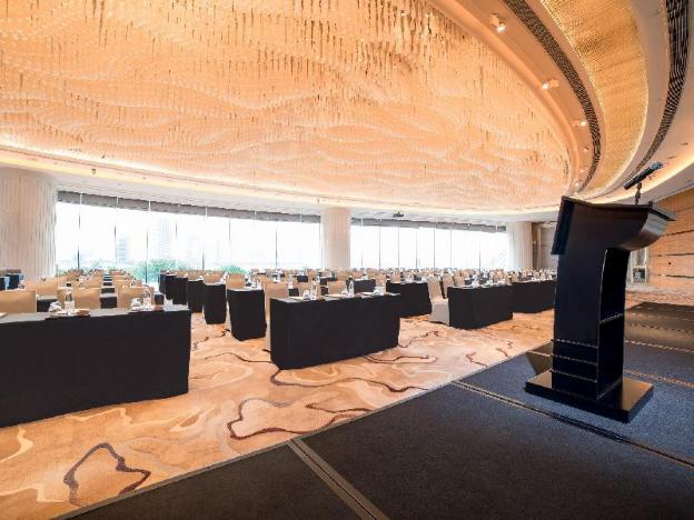 crowne plaza macau by ihg