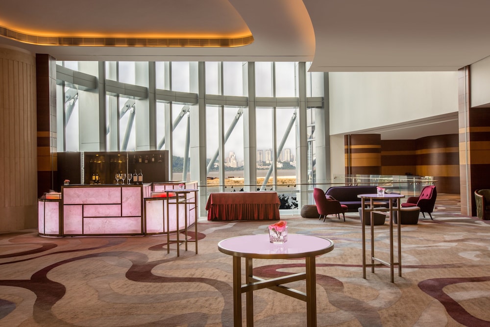 crowne plaza macau by ihg