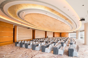 crowne plaza macau by ihg