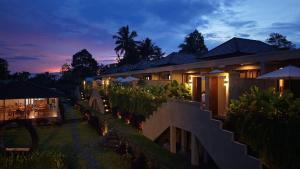 svarga renjana villa