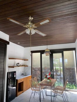 svarga renjana villa