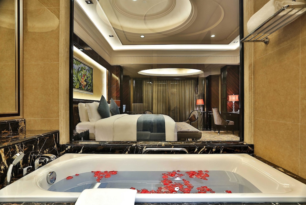 Howard Johnson Agile Plaza Chengdu,Shuangliu>>Chengdu,4 star