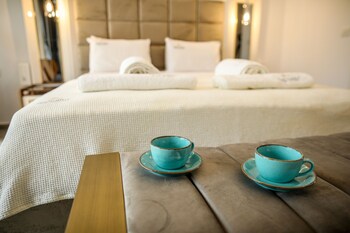 beach walk luxury suites