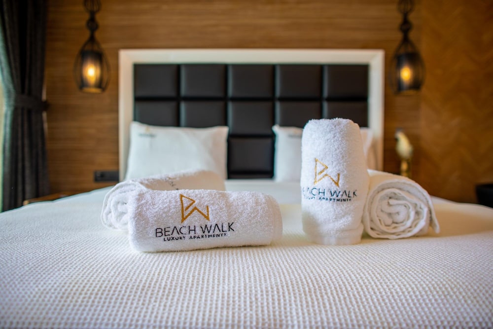 beach walk luxury suites