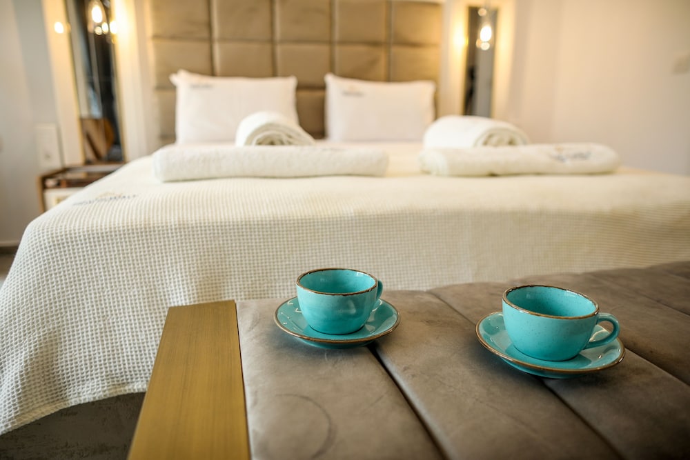 beach walk luxury suites