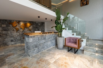 beach walk luxury suites