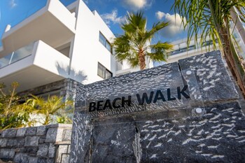 beach walk luxury suites