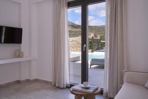 andros