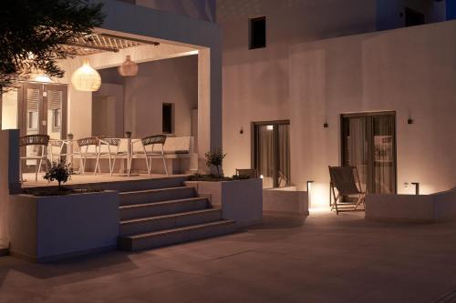 andros