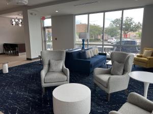 comfort inn and suites new port richey downtown district