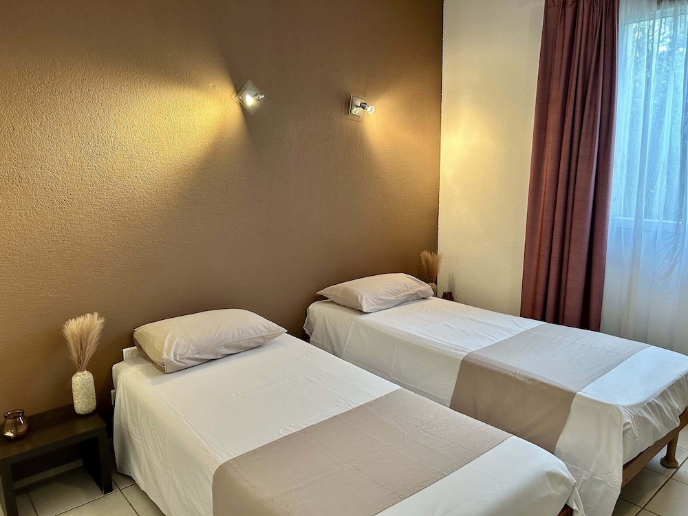 hotel restaurant les jasses de camargue