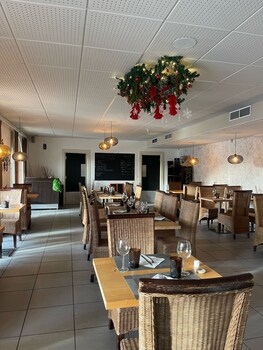 hotel restaurant les jasses de camargue