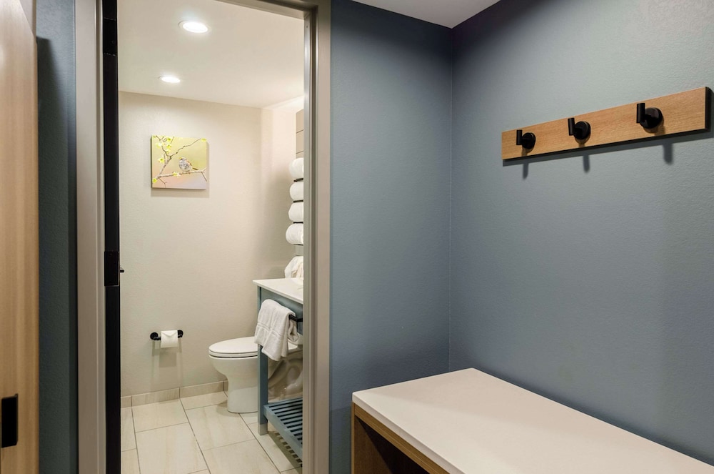 graystone lodge ascend hotel collection