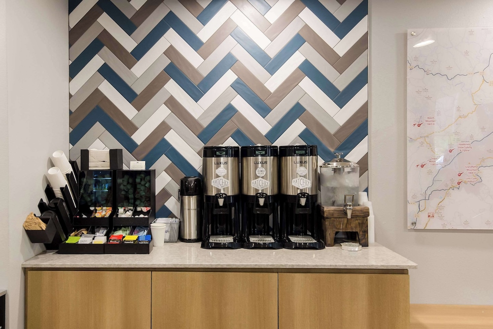 graystone lodge ascend hotel collection