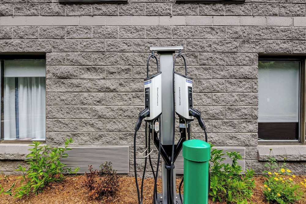 graystone lodge ascend hotel collection